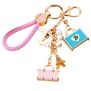 2024 <span class=keywords><strong>Eiffel</strong></span> tháp du lịch không khí Keychain vàng Túi du lịch phụ kiện ngọc trai Túi Xách Túi Mặt dây chuyền quyến rũ kim loại móc chìa khóa - Product Image 1