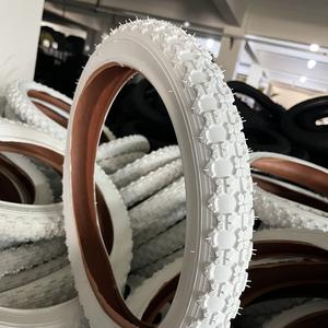 Pneu <span class=keywords><strong>de</strong></span> vélo coloré 12.5 "Pneus <span class=keywords><strong>de</strong></span> vélo pour enfant 12 1/2X2 1/4 (62-203) et 12.5" Tubes <span class=keywords><strong>de</strong></span> vélo robustes <span class=keywords><strong>Valve</strong></span> Schrader - Product Image 4