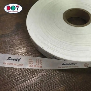 <span class=keywords><strong>ฉลาก</strong></span>ผ้าเปื้อนสำหรับเสื้อผ้าริบบิ้นพิมพ์โลโก้<span class=keywords><strong>สัญลักษณ์</strong></span>การออกแบบม้วน - Product Image 2