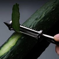 Couteau à éplucher les légumes multifonction trois en un en acier inoxydable pour la maison