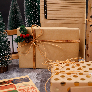 Papel de regalo de Navidad con estampado en caliente 43*300 cm Embalaje de papel Kraft para envolver regalos - Product Image 6