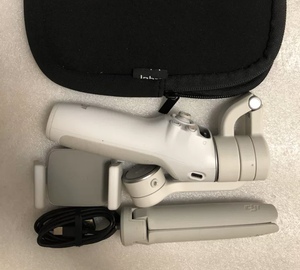 Estabilizador de Mano DJI <span class=keywords><strong>Osmo</strong></span> <span class=keywords><strong>6</strong></span> Standard Combo, 95% Nuevo, para Teléfono - Product Image 2