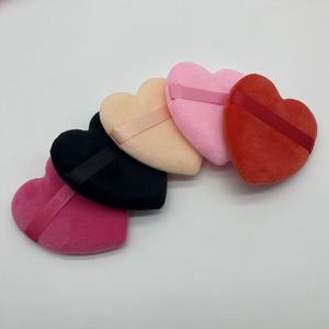 Esponja de Maquillaje Facial Portátil de Terciopelo con Forma de Corazón, Impresa a Medida, Herramienta de Belleza de Marca Privada - Product Image 2