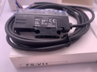 Amplificateur numérique à capteur à fibre optique neuf en stock FS-V11 FS-V11P – Vendeur d'or fiable – Garantie d'un an