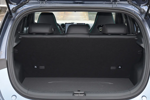 BYD Dolphin 2025 Auto Elettrica Mini <span class=keywords><strong>EV</strong></span> 5 Porte 5 Posti Bianca Hatchback Cambio Automatico 420km Edizione Fashion Guida a Sinistra 0km Usata - Product Image 5