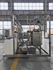 Machine à yaourter industrielle Petit pasteurisateur de lait <span class=keywords><strong>Ligne</strong></span> de production de yaourt au fromage d'usine à prix compétitif - Product Image 4