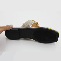 Nouveaux styles décontracté mode femmes diamant femmes sandales et pantoufles porter des tongs en gros Babouches Femme tendance