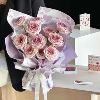 Kertas Pembungkus Buket PE Tahan Air untuk Hari Valentine, Kemasan Hadiah Romantis Motif Cinta Multiwarna untuk Florist