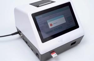 면역 측정법 분석기 FIA 3000vet 수의학 기기 완전 자동 형광 면역 측정법 분석기 프로게스테론 동물 사용 - Product Image 4