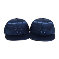 Venta al por mayor especial de pico plano personalizado 3D logotipo bordado 6 paneles estructurado ala plana deporte gorra de béisbol CONTRATO DE COLOR Snap Back