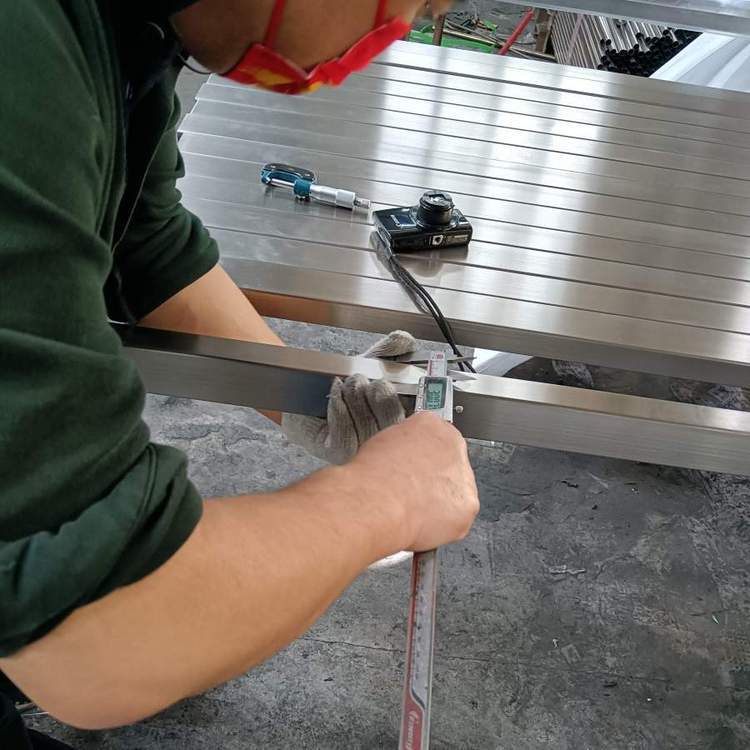 410J1 stainless steel pipe for petroleum industry