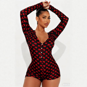 Pijama Enterizo con Estampado de Corazones de San Valentín para Mujer, Ajuste Delgado, con Solapa Trasera Funcional con Botones - Product Image 2