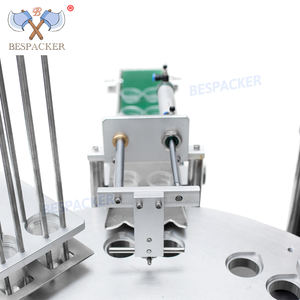 Bespacker <span class=keywords><strong>2023</strong></span> Totalmente automática Salsa de mantequilla de maní Helado Vaso de plástico Máquina rotativa de llenado y sellado con tolva de calefacción - Product Image 3