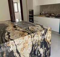 Fournisseur de comptoirs et d'îlots en granit noir Orinoco du Brésil, granit noir cosmique Fusion