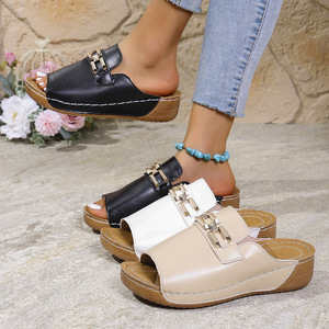 Sandalias de cuña QF1 para mujer, sandalias de cuña con hebilla de cuero para verano, sandalias ligeras y cómodas - Product Image 2