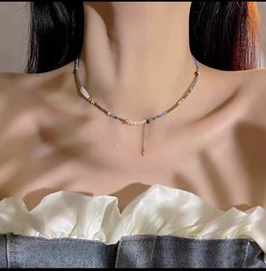 Collar con Colgante de Moda Exquisito de Alta Gama 2024, Collar con Colgante Simple y Ligero para Fiestas de Lujo - Product Image 5