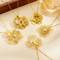 Nouveau collier YEHHY de style chinois ajouré avec fleur, pendentif vintage grande fleur en perle, chaîne de pull, accessoire de luxe léger