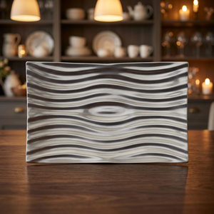 Plateau de fête en aluminium de luxe avec motif en forme de cœur, léger et compatible micro-ondes - Product Image 3