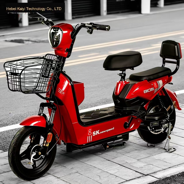 Customizable 40-50km/h Speed 45-65km Range Two Wheels Electric Motorcycle Electric Scooter Retro Scooter