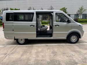 Camioneta Eléctrica KAMA ESP7 Mini, 1 Tonelada de Carga, 14 Asientos, Vehículo Eléctrico para Entregas Urbanas y Uso Comercial - Product Image 2