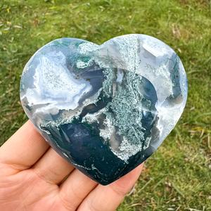 Pierre de serpentinite verte en gros et cristal de cœur d'agate mousse - Pierre polie lisse pour la méditation, la création, la décoration - Cadeau - Product Image 5