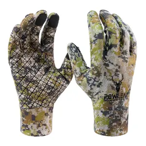 高品质触摸屏冬季迷彩手套柔软面料低价轻便狩猎手套供应商