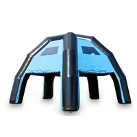 Tente araignée noire et bleue gonflable pour les fêtes au bord de la piscine et les jeux aquatiques
