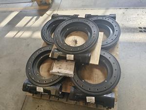 Trasmissione girevole a singolo asse WEB14 IP65 alloggiamento chiuso ingranaggio a vite 12V/24V DC/motore idraulico 86:1 rapporto di trasmissione rapido installazione - Product Image 2