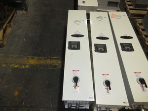 ATV212 <span class=keywords><strong>SFlex</strong></span> W Bypass-Typ SFD212PG4Y Mod D07 37kW Globale Bestellnummer SFD212PG4Y Detaillierte Spezifikationen 3-Phasen Drehzahlregelung - Product Image 2