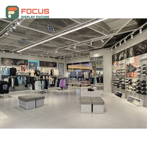 Comptoir d'exposition sur mesure en matériaux variés pour magasin de vêtements – Solution d'aménagement de boutique - Product Image 4
