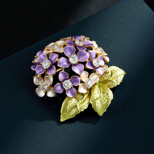 Muyu Hydrangea Brooch Zinc Alloy Women's Flower Pin Party Jewelry - Product Image 2