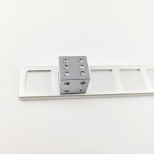 Xúc Xắc Kim Loại Mạ Crôm Xúc Xắc Kim Loại Bề Mặt Chải CNC Đồ Trang Trí Bàn Làm Quà Lưu Niệm - Product Image 1