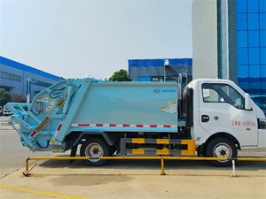 Camión de Basura Compacto Dongfeng de 4-5 Metros Cúbicos, 4X2, en Oferta - Product Image 4