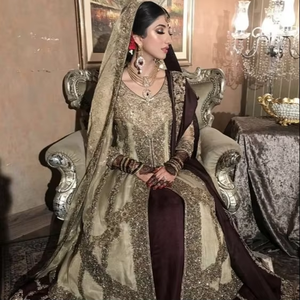 Belle robe de mariée 2019 indienne/pakistanaise avec veste à broderie Zardozi lourde Lehenga avec 2 Duptta ciblés pour les mariées - Product Image 6