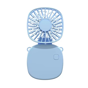 Mini ventilateur portable rechargeable par USB, ventilateur électrique personnel à main, trois options, plastique durable pour les voyages, l'extérieur et les hôtels - Product Image 1