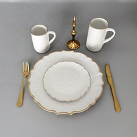 Assiette en plastique blanche de 13 pouces pour banquet de fête Assiettes de mariage à bord doré pour le dîner