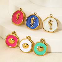 Étanche 18K plaqué or en acier inoxydable coloré époxy hippocampe coquille breloques bijoux à bricoler soi-même accessoires pour femmes