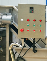 Spray-type bubbelreinigingsmachine voor het verwijderen van onzuiverheden in kreeften, zeevruchten, fruit, groenten, assemblagelijnen en het reinigen van garnalen.