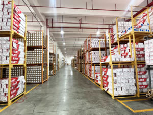 Vinyle auto-adhésif résistant à l'eau et amovible pour encre pigmentée E-JET Inkjet 120g 140g en rouleau, fabriqué en usine - Product Image 4