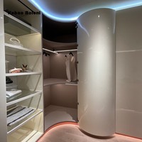 Dressing moderne de luxe haut de gamme, laqué brillant, sur mesure, en bois massif, armoire intégrée, chambres personnalisées