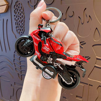 Cartoon créatif n° 36 Pendentifs porte-clés robustes en forme de moto, figurines de machine, cadeaux à suspendre pour sacs à dos d'enfants, vente en gros