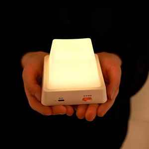ポータブルワイヤレスLEDテーブルランプ リビングルーム 寝室用 タッチ調光 充電式デスクランプ - Product Image 3