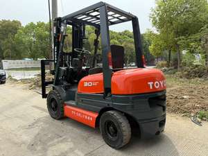 Buen estado Toyota FD30 4,5 metros Carretilla elevadora usada Venta CALIENTE Alta calidad 3T Carretilla elevadora diesel usada barata para la venta - Product Image 3