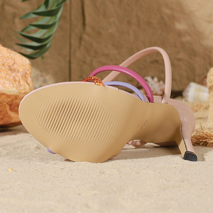 Nouvelles sandales à talons aiguilles de style européen et américain avec brides croisées et blocs de couleur pour le podium - Product Image 6