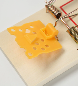 Piège <span class=keywords><strong>à</strong></span> souris classique en métal <span class=keywords><strong>à</strong></span> ressort, base en bois, piège <span class=keywords><strong>à</strong></span> rats <span class=keywords><strong>à</strong></span> haute sensibilité, tueur de rongeurs pour la lutte antiparasitaire <span class=keywords><strong>à</strong></span> la maison et au jardin - Product Image 4