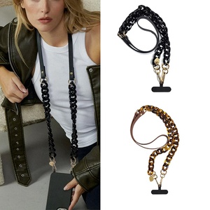 Lanière de téléphone en acrylique écaille de tortue avec sangle bandoulière en cuir mélangé, chaîne léopard rétro française et attache universelle 120 cm - Product Image 1