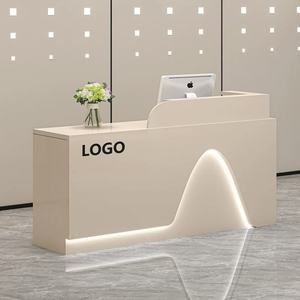 Mostrador de Caja Registradora Moderno y Minimalista EMMA para Tienda de Ropa y Salón de Belleza - Product Image 1