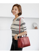 Sac fourre-tout décontracté rayé pour femme, fermeture éclair tendance, en cuir PU, doublure polyester, bandoulière chaîne, poignée d'épaule, capacité 2-2,9 L