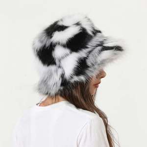 Sombrero de Pescador de Pelo Sintético Colorido de Moda Casual para Mujer, Cálido, de Piel Sintética, para Invierno, 2023 - Product Image 2