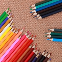 Ensemble de crayons de couleur en bois 12 pièces avec taille-crayon et baril de 36 couleurs